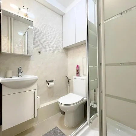 Appartamento New Modern In Center Metro 7 & 14 Maison Blanche Parigi