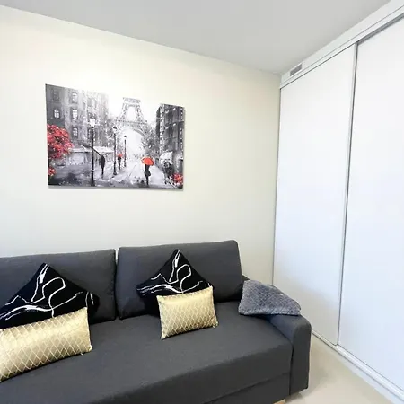 Appartamento New Modern In Center Metro 7 & 14 Maison Blanche Parigi