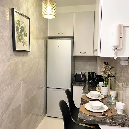 New Modern In Center Metro 7 & 14 Maison Blanche Appartamento *